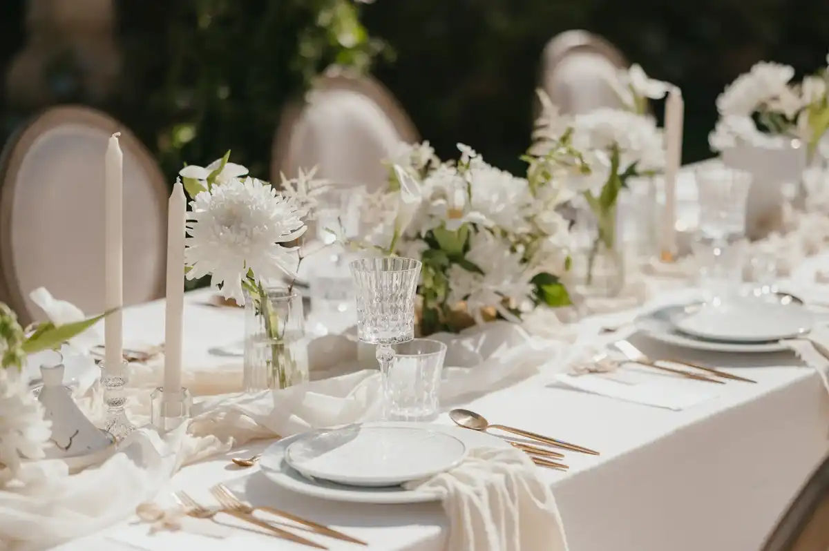 Unique Wedding Table Decor Ideas for Your Elegant and Timeless Marrakech Wedding