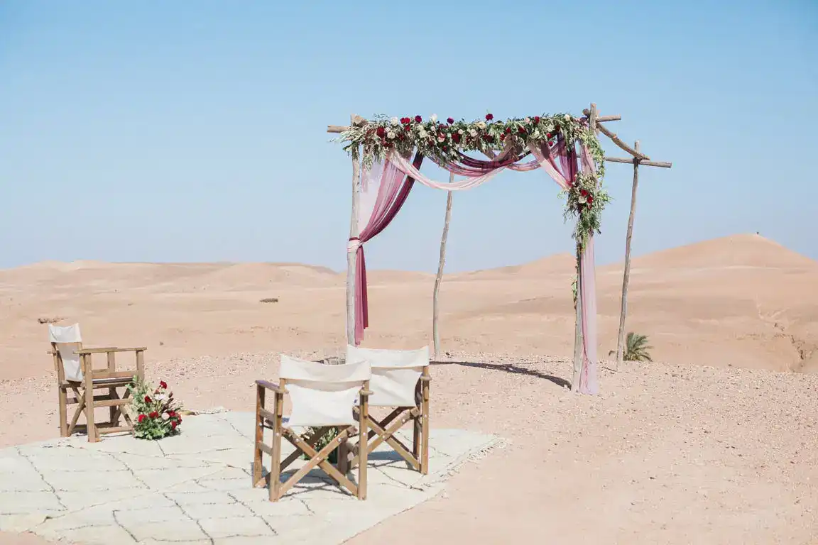 Timeless and elegant desert elopement in Morocco